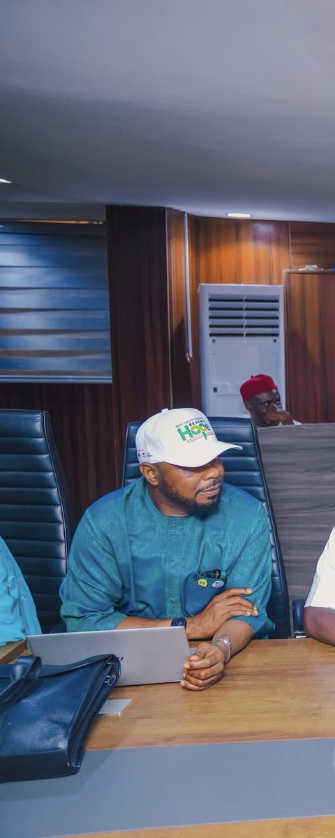 GoldAdedayo1's tweet photo. At the APC National Secretariat earlier today in a crucial meeting with other state coordinators and the National Chairman. https://t.co/seWeTMNgno