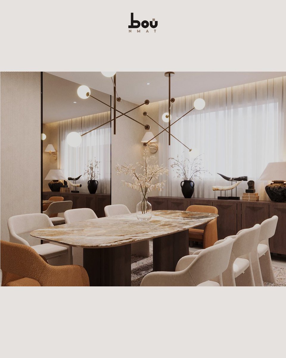 مساحة طعام صُممت لتكون قلب المنزل…
حيث يلتقي الدفء مع الفخامة في توازن مدروس.

في هذا التصميم من نمط، اعتمدنا على لوحة ألوان هادئة مستوحاة من الطبيعة، مع خامات ناعمة وخطوط انسيابية تعزز الإحساس بالراحة والاتساع.
تم اختيار طاولة الطعام كعنصر محوري يربط بين جميع التفاصيل، بينما