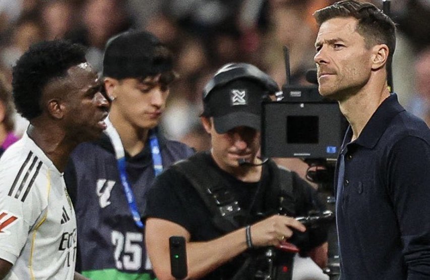 Es que lo de Xabi Alonso no es el despido de un entrenador, es el reflejo de una sociedad sin valores donde la autoridad la tiene el más ignorante.