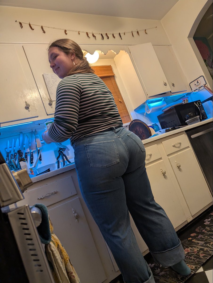 Laura Pumpkenzie tweet media