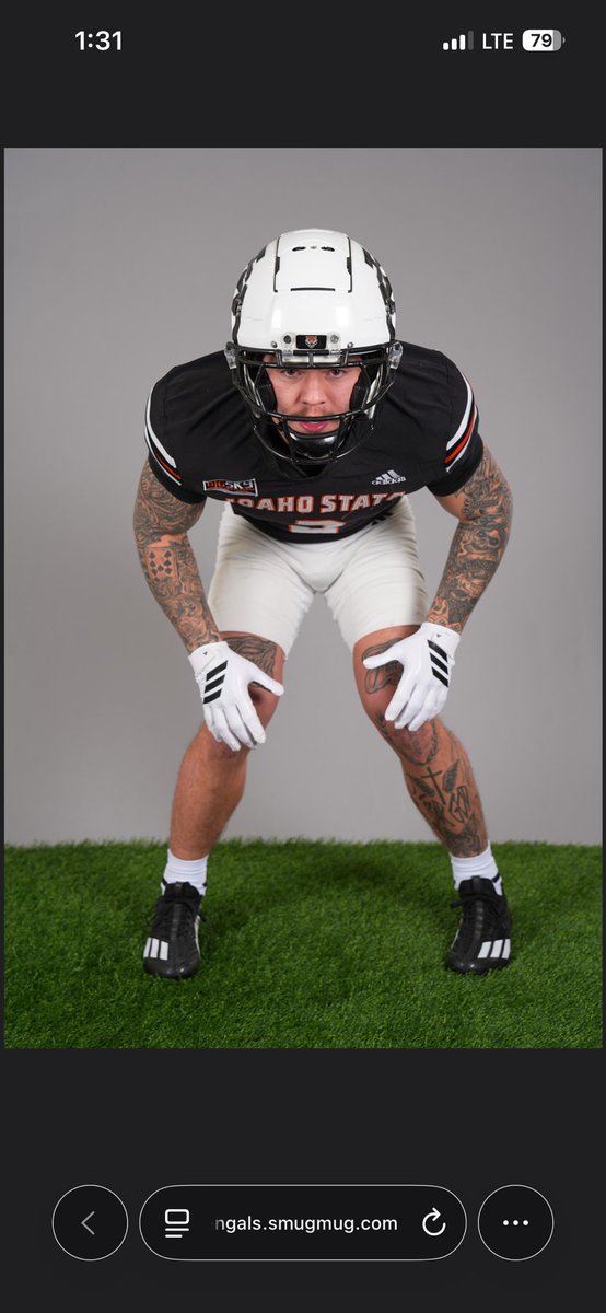 195lb Safety/DB
#notcommitted 

youtu.be/043L-SWQoYI?si…