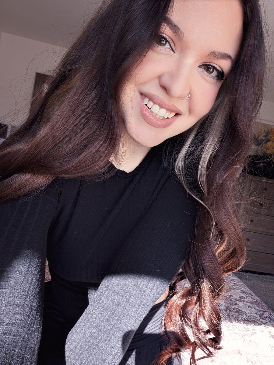 Killer V ✌️ tweet media