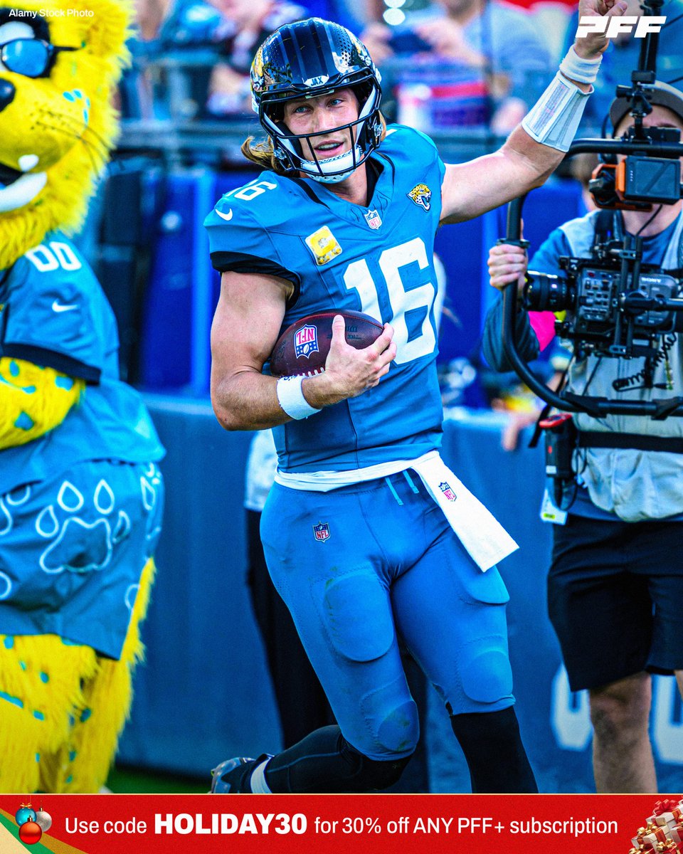 PFF's tweet image. Trevor Lawrence had a 2025 season to remember

🐆 84.7 PFF grade
🐆 4,604 total yards
🐆 41 total TDs
🐆 14 INTs