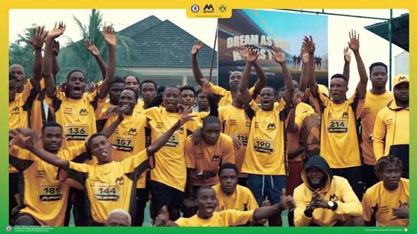 bonsusteven's tweet image. Real Fan moment: @MSportGhana  Pass the Luck!  @santapa @Agyingo77 
#MSportPassTheLuck #MSportShareThePassion