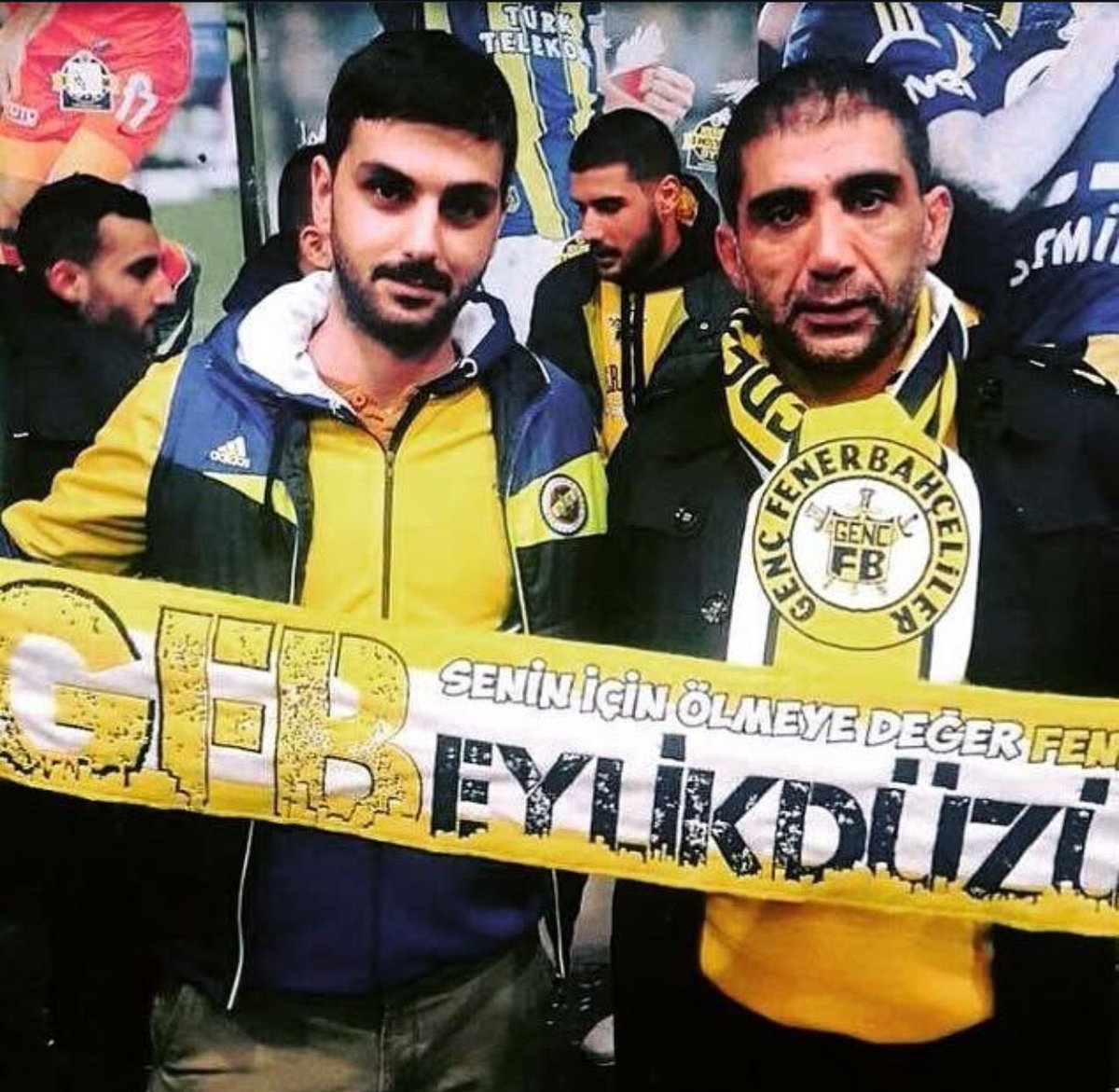 YAŞADIKÇA YAŞATACAĞIZ, SONSUZA DEK SENİNLEYİZ!

#SonsuzSadakatSefaReis