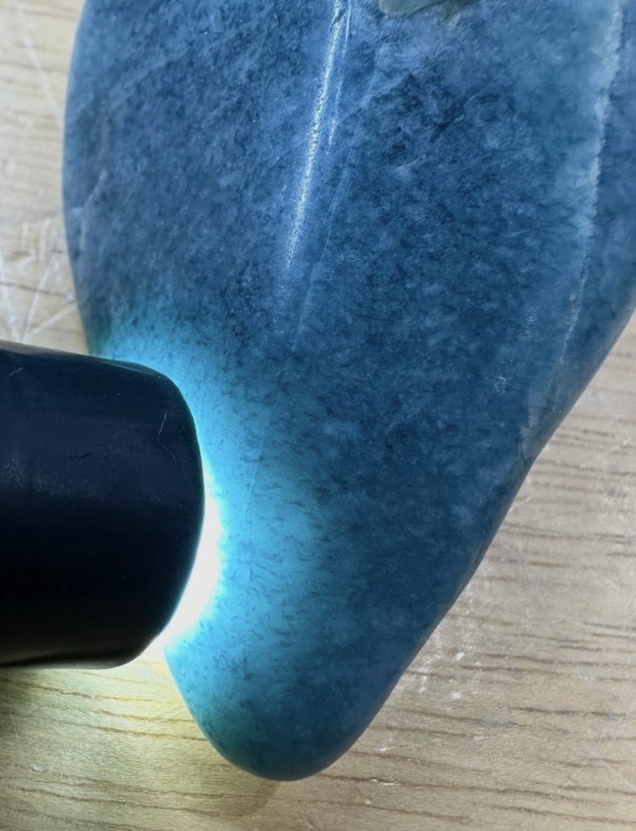 今日のヒスイは、 濃い青は魅力的ですよね、 『コン沢の濃い所🔵』です