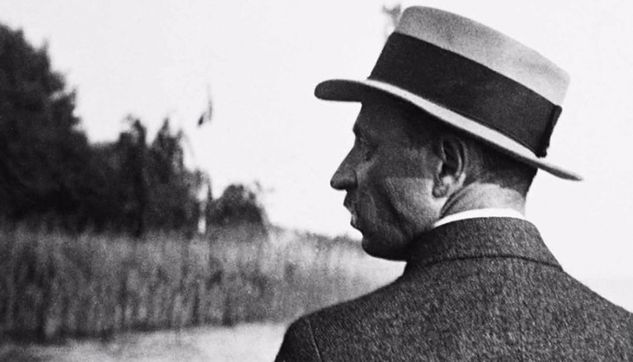 "Let everything happen to you: beauty and terror. Just keep going. No feeling is final"
- Rainer Maria Rilke