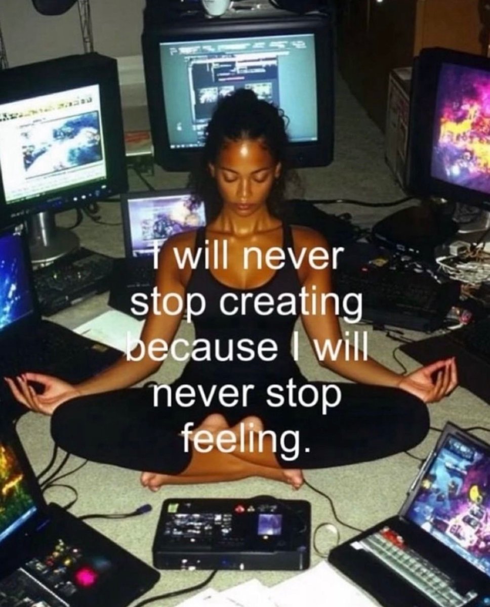 whotfisjovana's tweet image. 