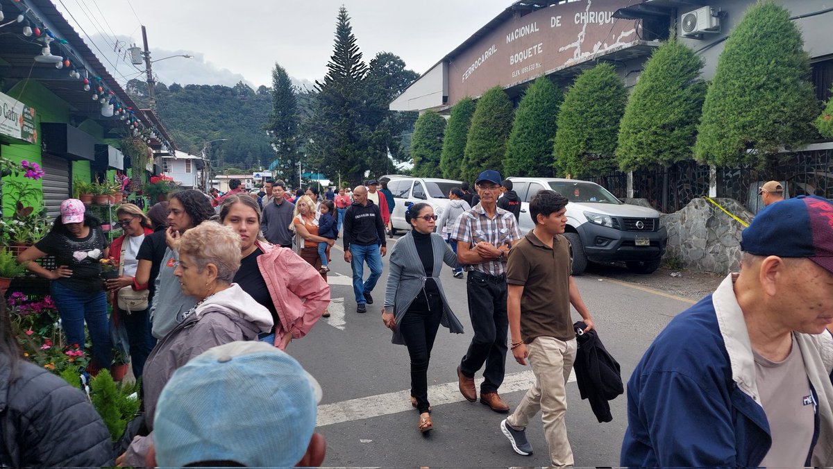 Cuando feria florece toda una provincia avanza! 
<a href="/JoseRaulMulino/">José Raúl Mulino</a>