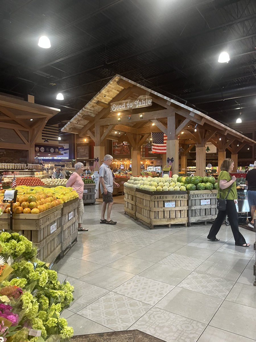 mark_aleks's tweet image. Hands down the best grocery store in America.

Not even debatable.

If you’ve visited Naples, you know.

#SeedToTable