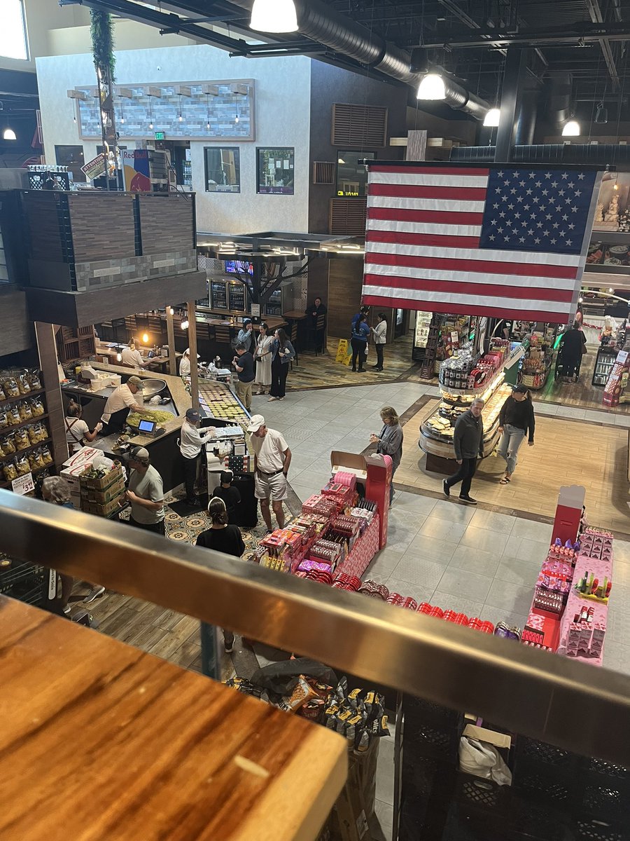 mark_aleks's tweet image. Hands down the best grocery store in America.

Not even debatable.

If you’ve visited Naples, you know.

#SeedToTable