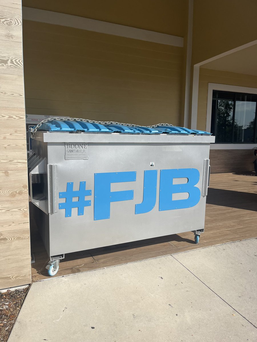 mark_aleks's tweet image. Hands down the best grocery store in America.

Not even debatable.

If you’ve visited Naples, you know.

#SeedToTable