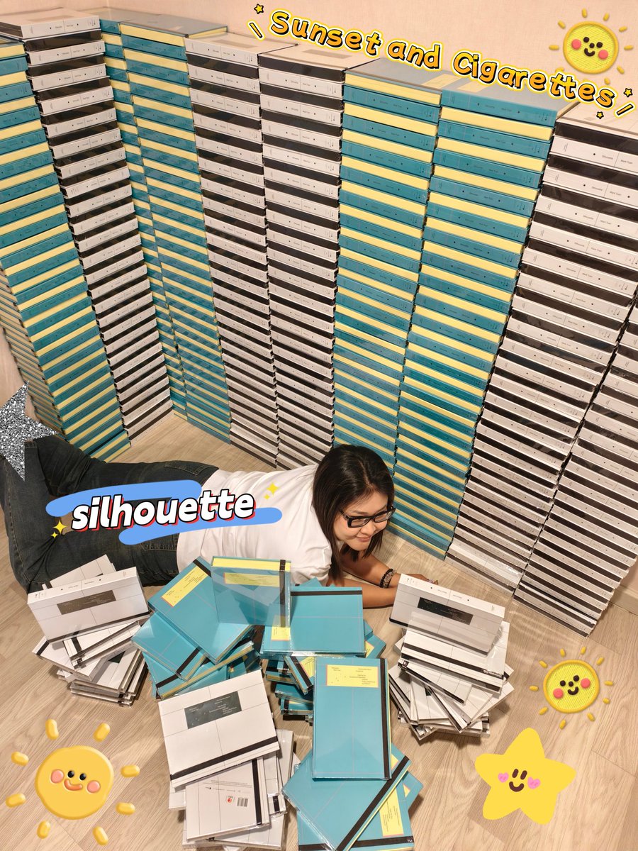 นอนให้กองอัลบั้มทับไปเลยคะ รักเค้า555 
#SunsetsandCigarettes 
#Silhouette #MarkTuan_Silhouette  
#MarkTuan #MARK  
<a href="/marktuan/">Mark Tuan</a> <a href="/DNAmngmnt/">Mark Tuan Official</a>