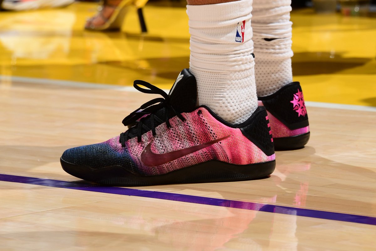 SLAMKicks's tweet image. DeMar’s been in his BAG with the Beans lately 🐍