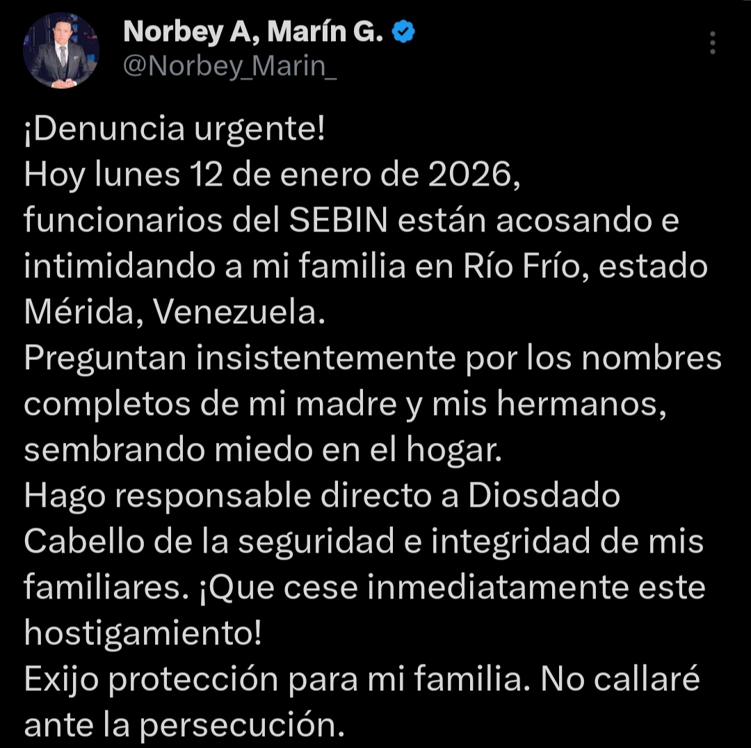 DIFUNDELOYA's tweet photo. 🚨 ¡ÚLTIMA HORA VENEZUELA! 🚨🇻🇪

URGENTE — ¡LO ÚLTIMO! 🇻🇪 🇺🇸

Familia del periodista Norbey Marín @Norbey_Marin_ están siendo hostigado por el SEBIN, orden dada por el Narcoterrorista de Diosdado Cabello en Venezuela.

🔴¡ SEBIN ACORRALA A LA FAMILIA DE NORBEY MARIN! 🔴 https://t.co/sHrs7ya4Lo