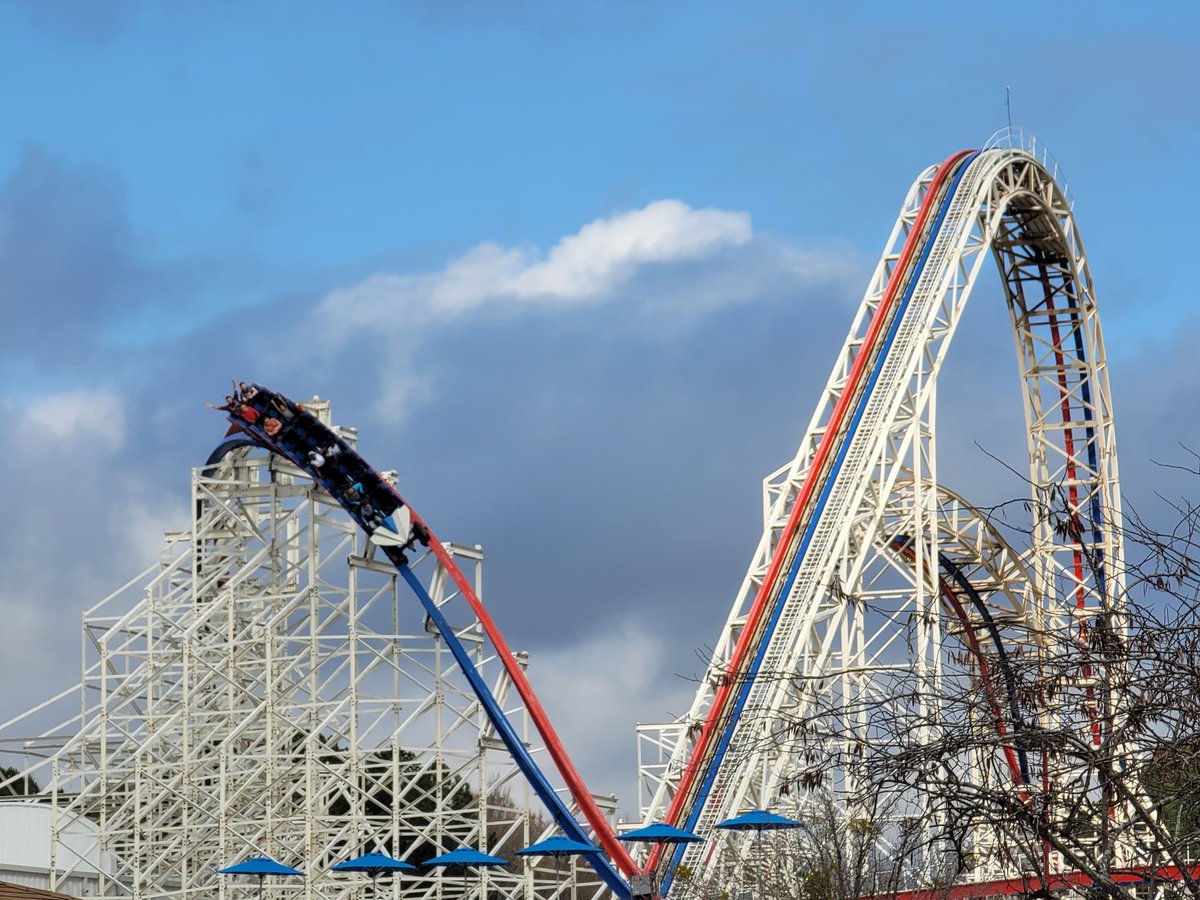 CallenHuey's tweet image. I'm still working on my sketch of #ArieForceOne at #FunSpotAtlanta.  This is one of my favorite coasters that I have ridden.  What's your favorite coaster??

@FunSpotAtlanta #rollercoasters #themeparks @DonHelbig @ElToroRyan #rmc #rockymountainconstruction