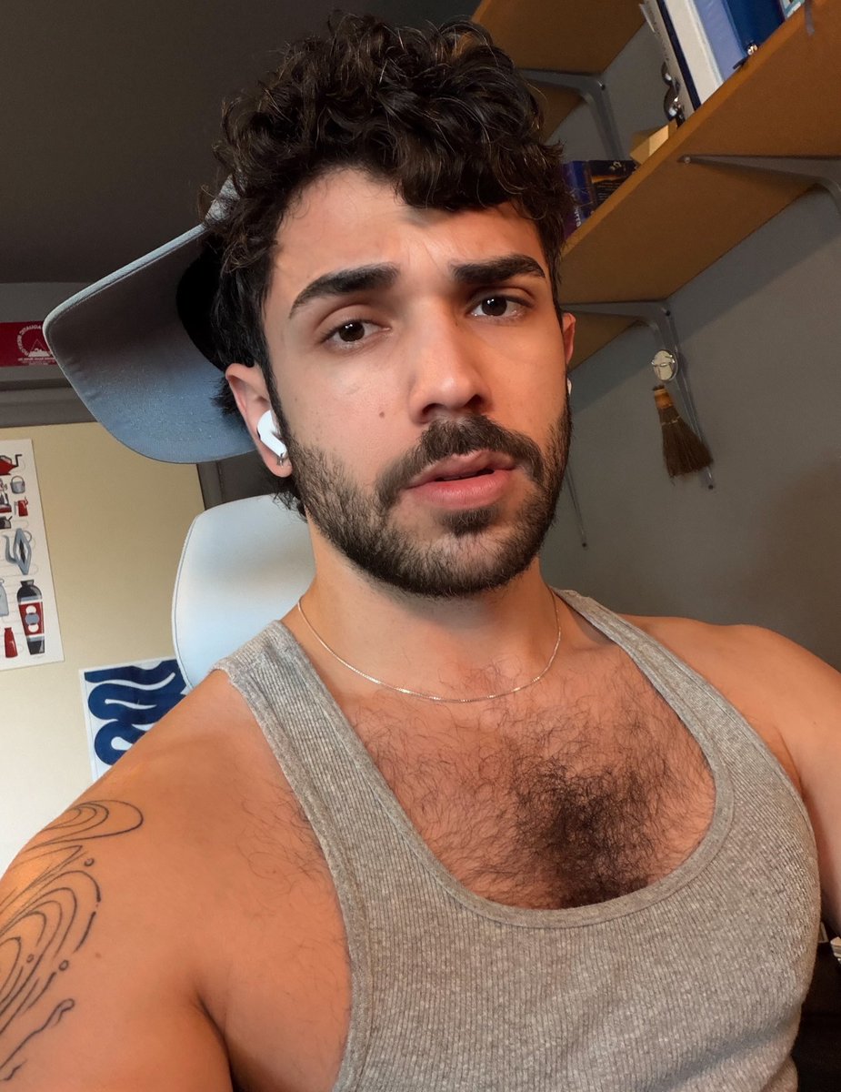 flexofblue's tweet image. need a shower 🫩