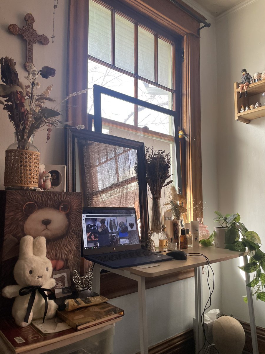 gwenisonline's tweet image. mmm &amp;lt;3