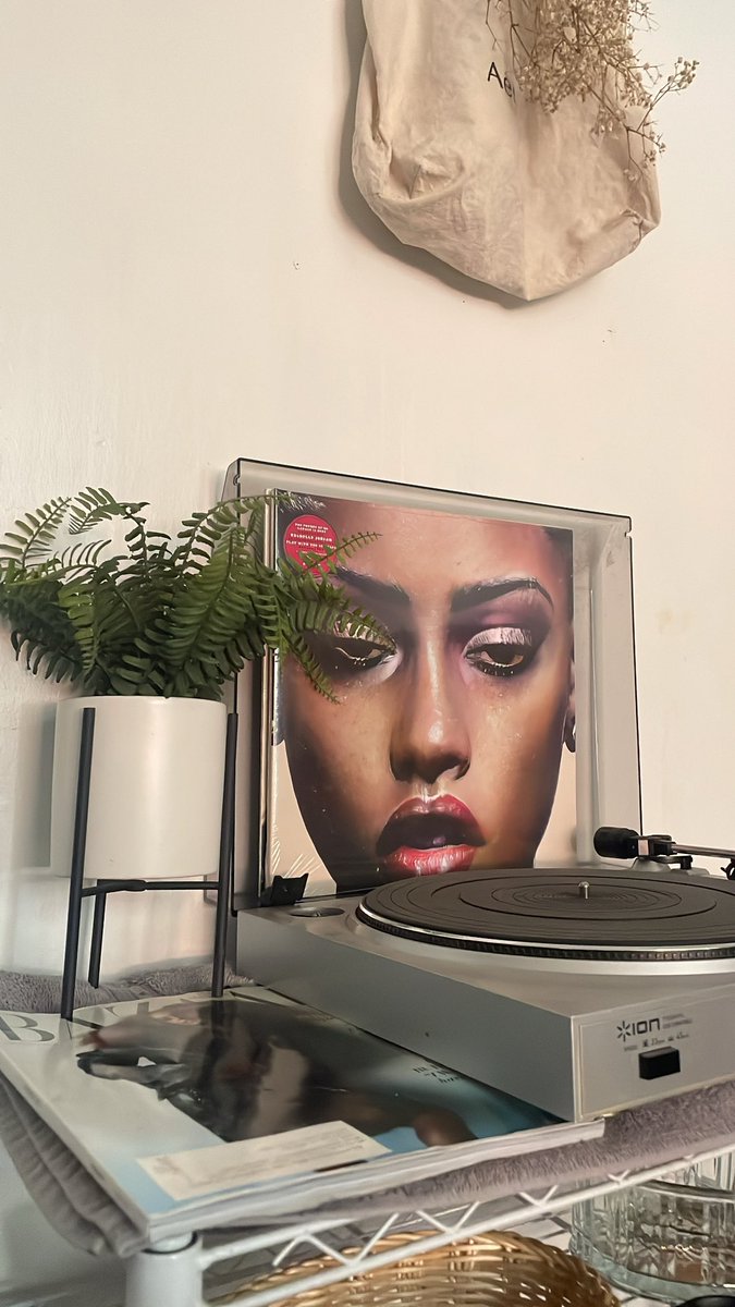 gwenisonline's tweet image. mmm &amp;lt;3