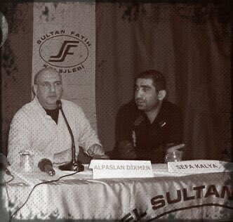 Fenerbahçe Tribün Lideri Sefa Kalya'yı vefatının 10. Yılında saygı ve rahmetle anıyoruz... 

#SefaKalya

#ultrAslan