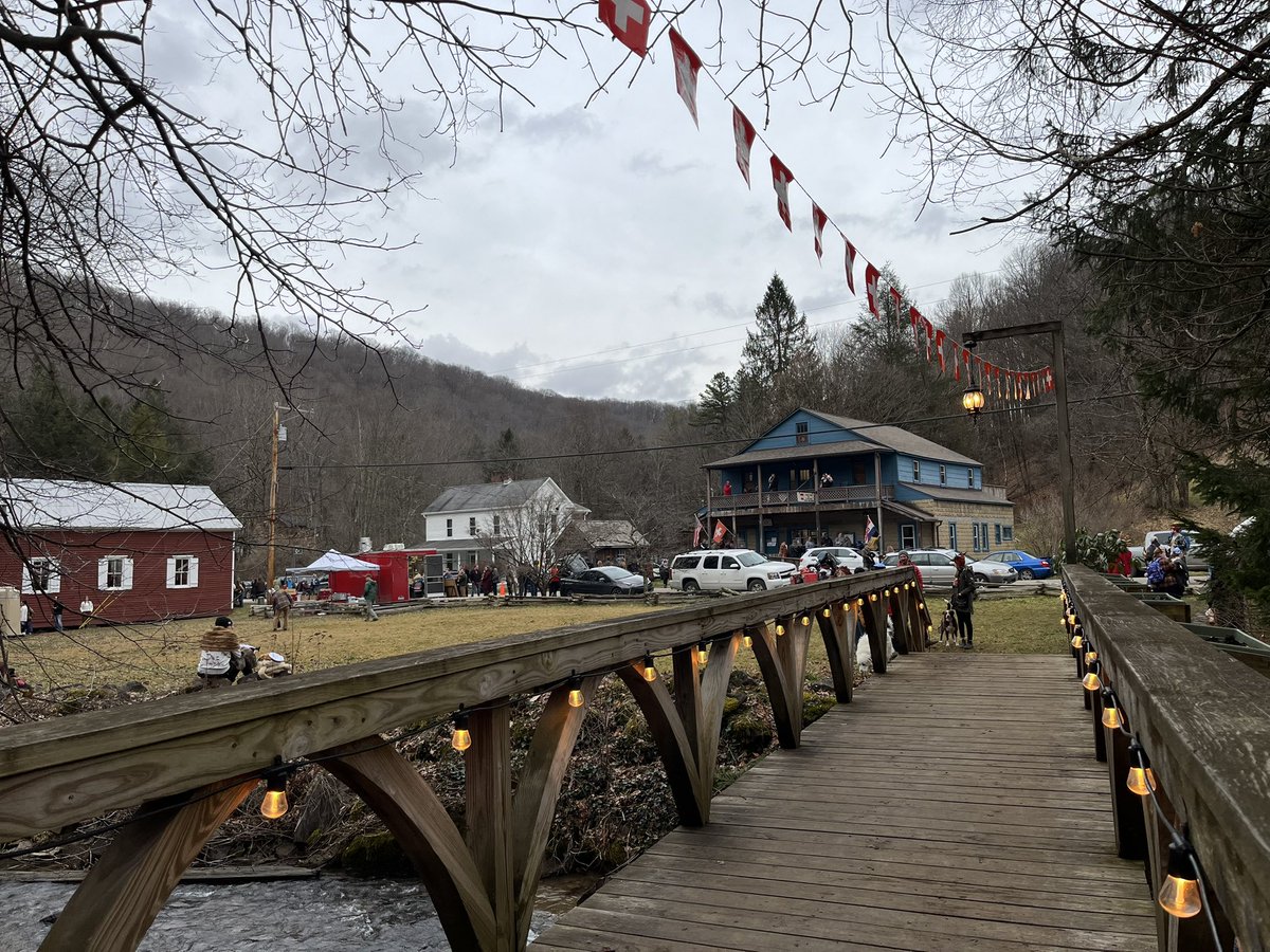 MawTater tweet media