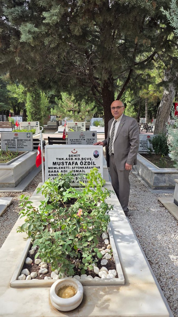 🇹🇷🇹🇷🇹🇷UNUTMADIK UNUTMAYACAĞIZ🇹🇷🇹🇷🇹🇷
13.01.2017 tarihinde Şırnak/Silopi de şehit olan  ilçemiz Sultandağı nüfusuna kayıtlı şehit Tankçı Asb.Kd. Bçvş. MUSTAFA ÖZDİL’in şehadetinin 9 ncu seneyi devriyesinde saygı rahmet ve dua ile anıyorum. Ruhun şad mekanın cennet olsun komutanım