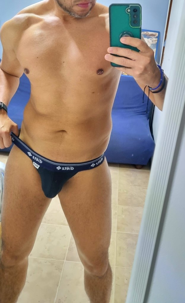 Lo bautizaré como mi suspensorio de la suerte, siempre que lo uso me va muy bien!!