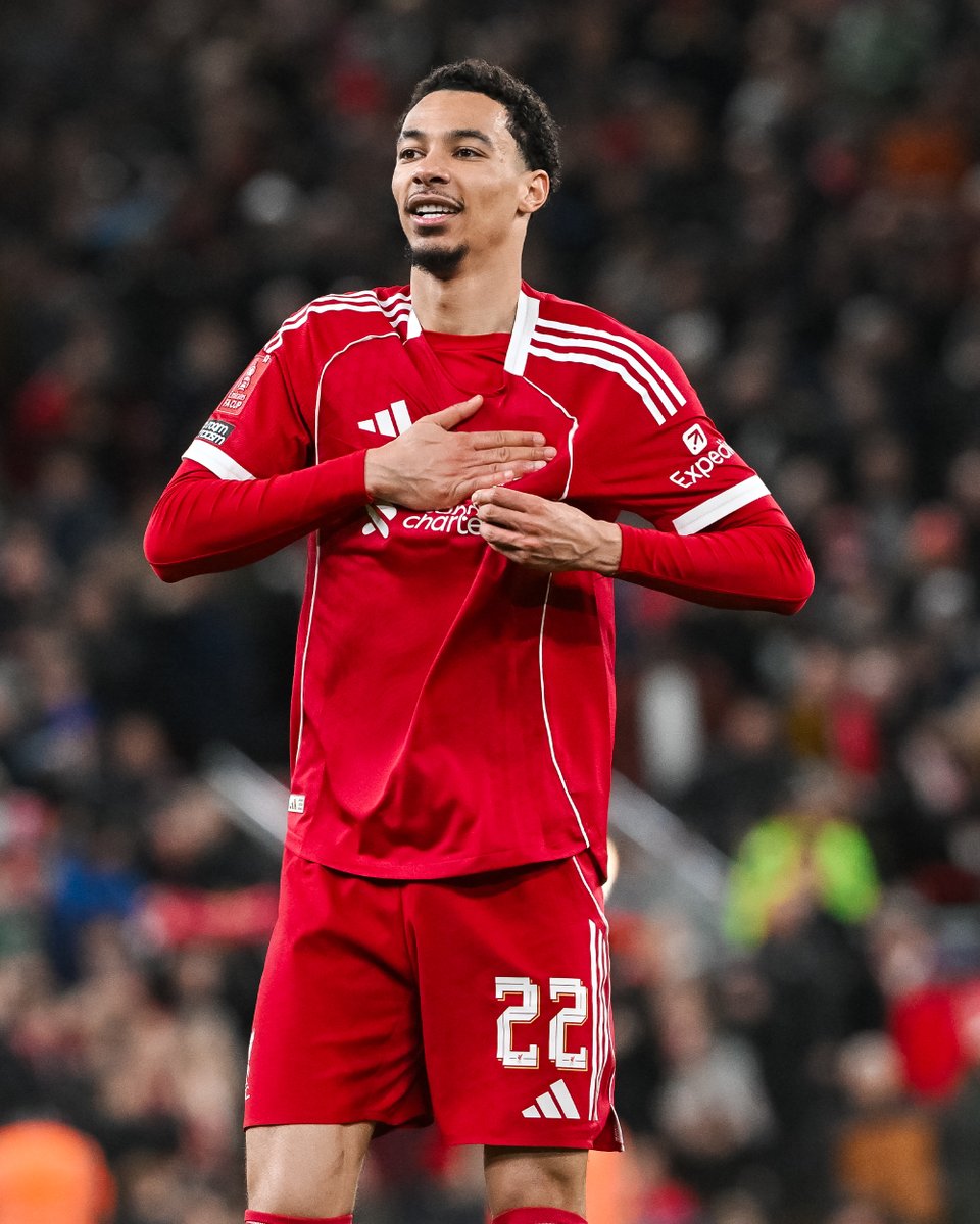 LFC's tweet image. Back with a goal 😍🇫🇷