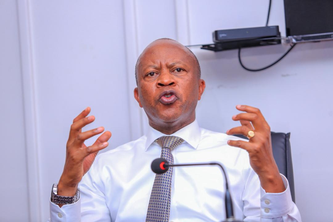 🎥.<a href="/FrankGashumba/">Frank M. Gashumba</a> : I encourage you to vote for President <a href="/KagutaMuseveni/">Yoweri K Museveni</a> on Thursday. Think about it, no country has ever developed without peace and stability. This is very important. The factories, schools, hospitals, and churches we see here can only work if we have peace. We