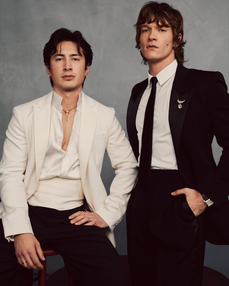 BuzzingPop's tweet image. #GoldenGlobes producer on the decision to invite breakout stars Hudson Williams and Connor Storrie to present at the award show:

“‘Heated Rivalry’ has been on our radar. We’ve been tracking it for about our whole production period. But I can’t even begin to tell you how broad…