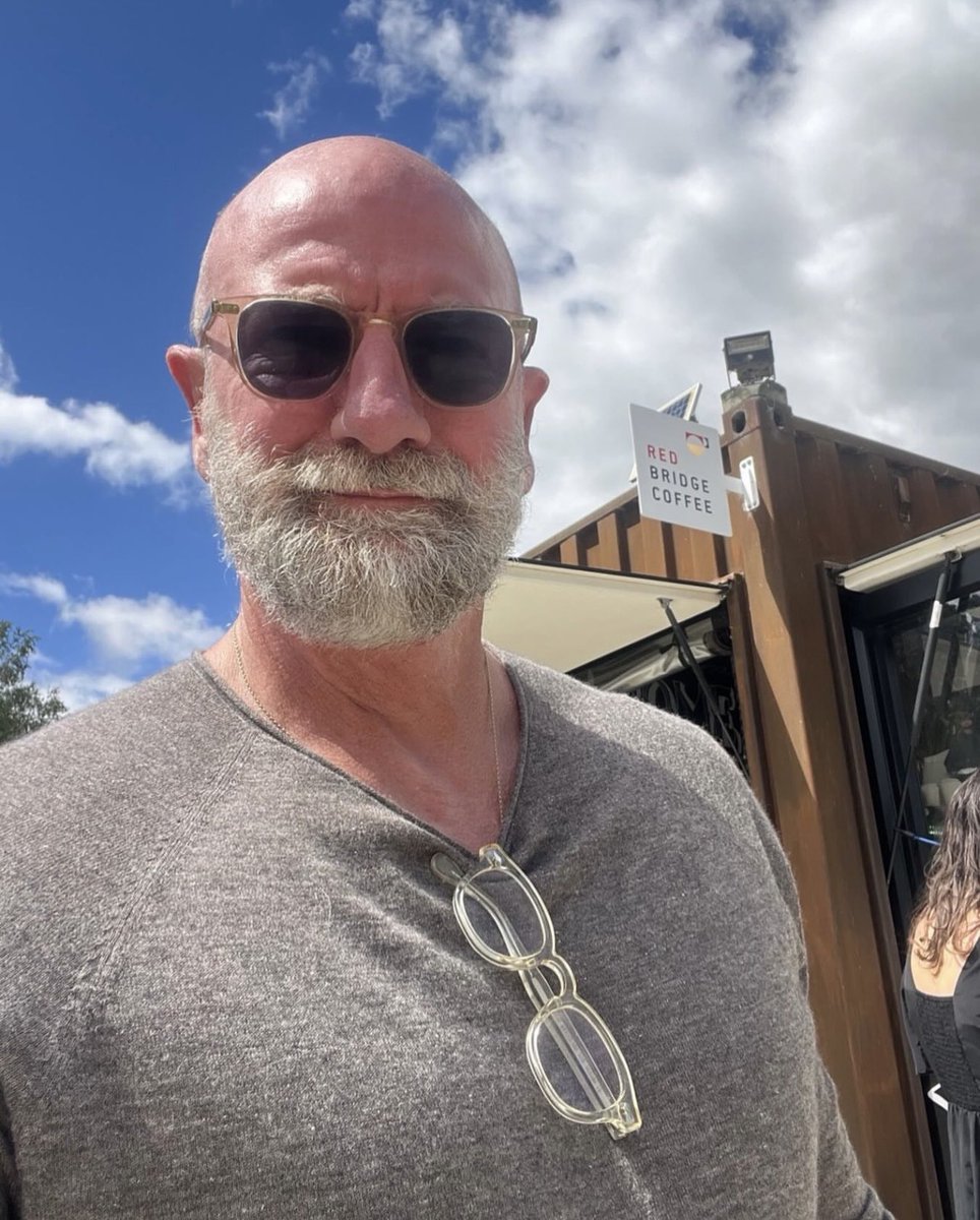 Graham_McTPS's tweet photo. A big shout out to my friends at @redbridgecoffee in Hawke's Bay New Zealand. Thankyou for feeding my caffeine craving! What a great place run by some lovely people. And the flat whites are #coffee #tukitukirivertime #hawkesbaycoffee https://t.co/9DHPtkqx5Y