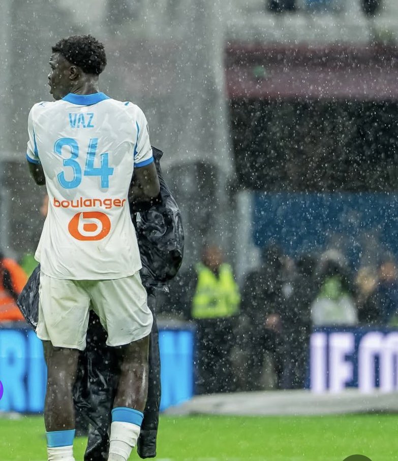 LaMinuteOM_'s tweet image. Robinio Vaz sur Instagram : « Peuple Marseillais tout d’abord je voulais m’adresser à vous pour vous remercier pour ce passage à l’OM, ces moment de partages et de bonheur partagé avec vous, il y a des page plus courtes que d’autres mais importante dans ma carrière merci à mes…