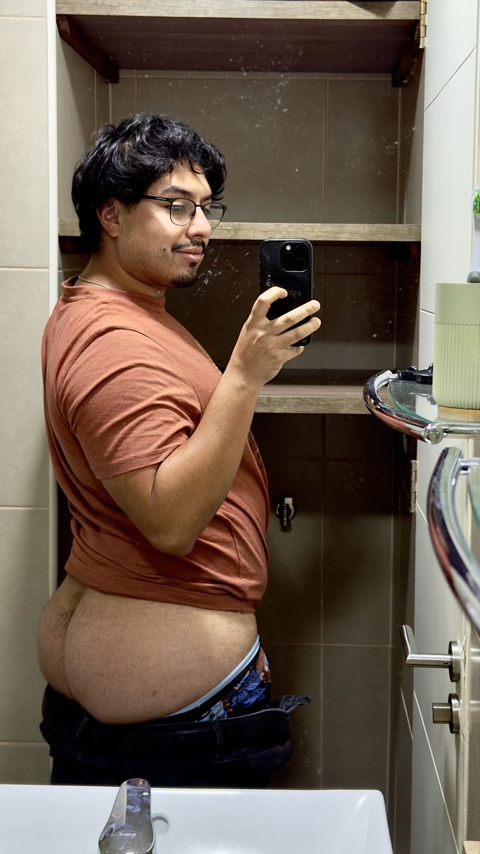 69PedroFran's tweet photo. La primera del año 🍑 https://t.co/B6U0CuoMAj
