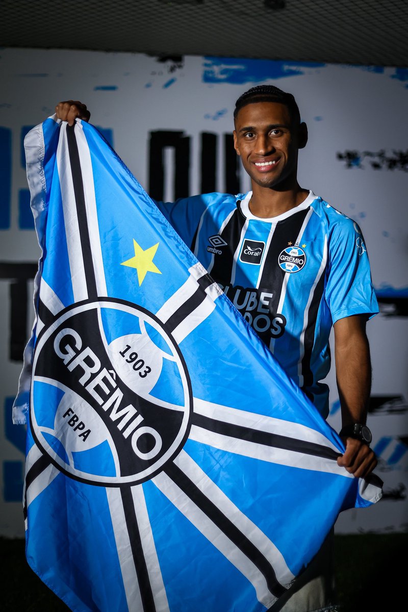 soccergfbpa's tweet image. O gremista Tetê!!! 🇪🇪🌪️

📸 Lucas Uebel/Grêmio FBPA