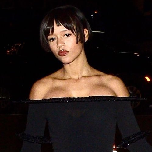 taysrussell's tweet image. 