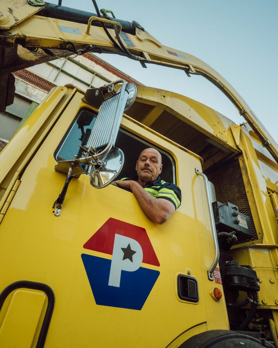 Priority tweet media