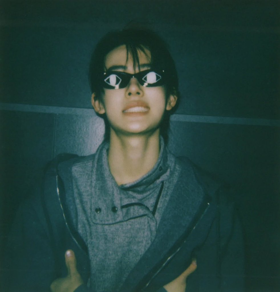 eomseyoii's tweet image. happy birthday to my all rounder eomseann !! wishing you only the best and happiness 🤗 , semoga bahagia selalu yaa seann 🧡 ilooooveyouy 😬

#HappySeonghyeonDay
#EomfulSeventeenYears
#성현이_생일축하드립니다_진짜로
#SEONGHYEON #성현