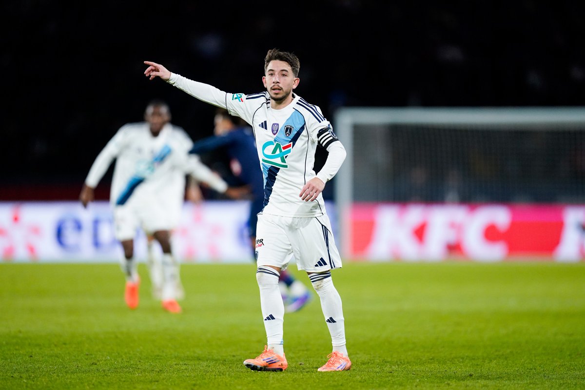 TopLu28__'s tweet image. Merci pour l'élimination du PSG mon frère @maximelopez vous êtes les boss la vengeanceee 💙🤍