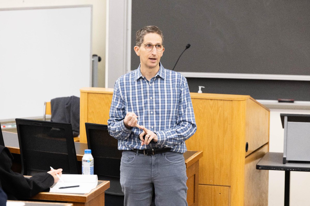 Georgetown Law tweet media