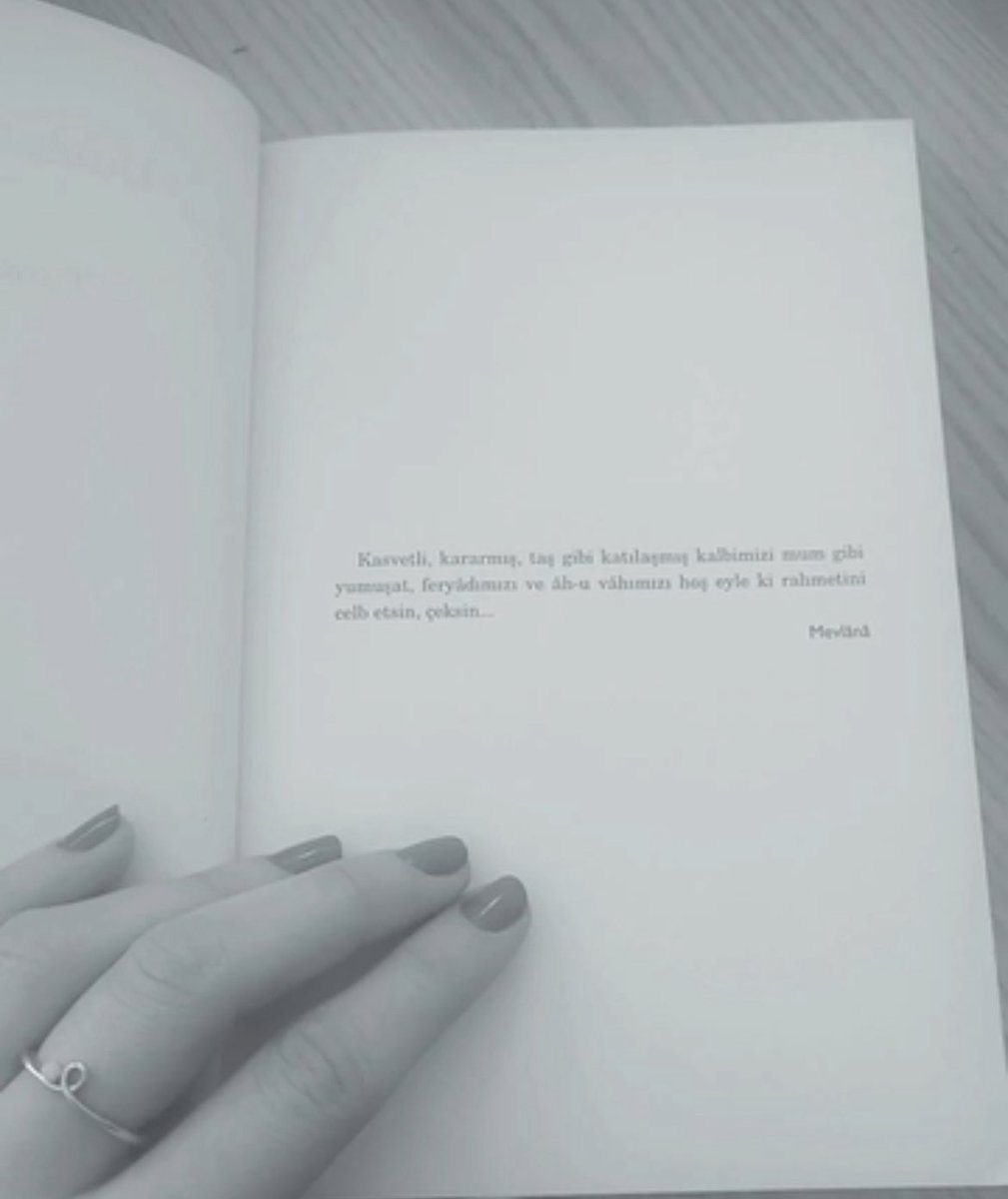 Kasvetli, kararmış , taş gibi katılaşmış kalbimizi mum gibi yumuşat, feryadımızı ve ah-u vahımızı hoş eyle ki rahmetini celb etsin,çeksin..
 #karyağışı #iyigeceler