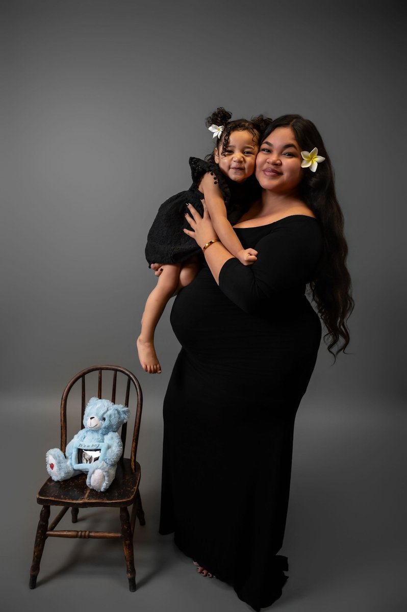 PhotogsLasVegas's tweet photo. “A moment of waiting. A lifetime of love." #MaternityPhotos #MaternityPhotography 

A moment in time to treasure as you wait for your little one to arrive. Book with us today! https://t.co/GgGX1lEDQp https://t.co/hjFESCkyLk