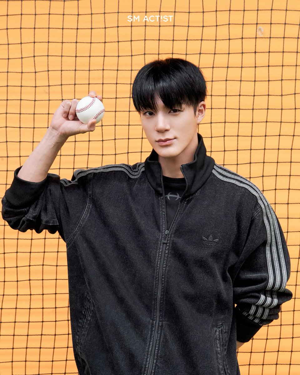 NCTDREAMCENTER's tweet image. 260113 NCT DREAM #JENO for 'Wind Up' - via SM Actist Instagram 

#NCTDREAM @NCTsmtown_DREAM