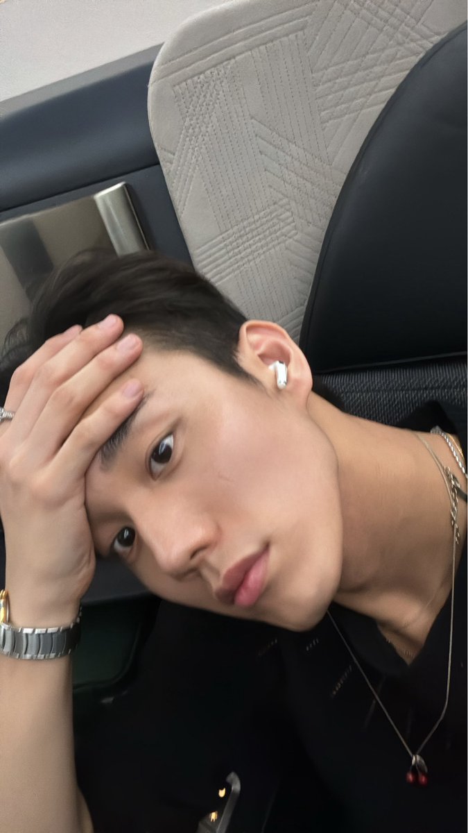 p1harmonyp1ece's tweet image. [🐶] 12:16pm ✈️ 

#P1Harmony #피원하모니 #P1H