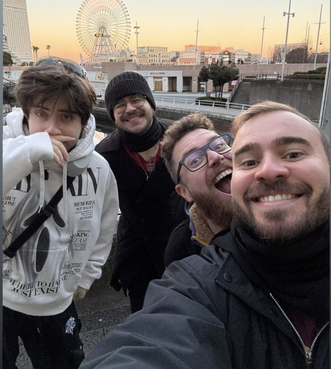 morticinus666's tweet image. ELE TAPANDO A FALTA DE BARBA KKKKKKKK