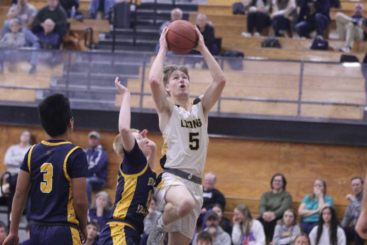 The News — Sports tweet media