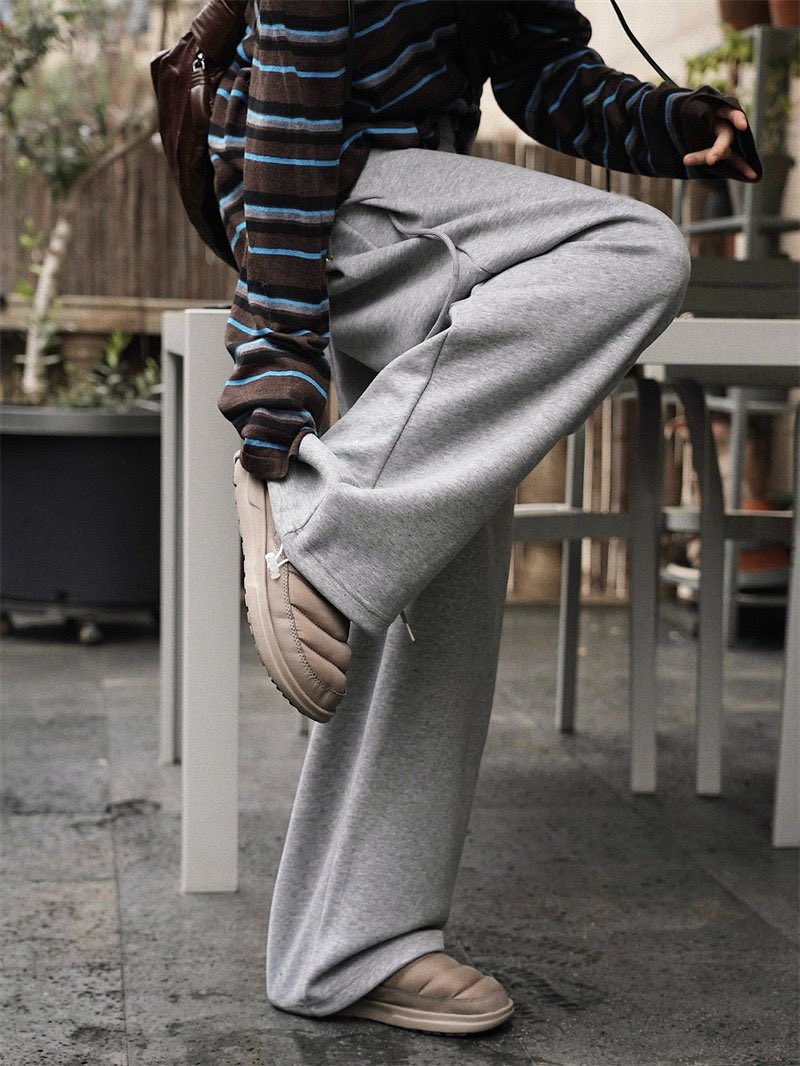 サイドレースアップデザインがポイントのレディースワイドパンツ！ 
春にぴったりなロング丈とゴム入りウエストで、快適な履き心地を実現しています
thebase.com/to_app?s=shop&…