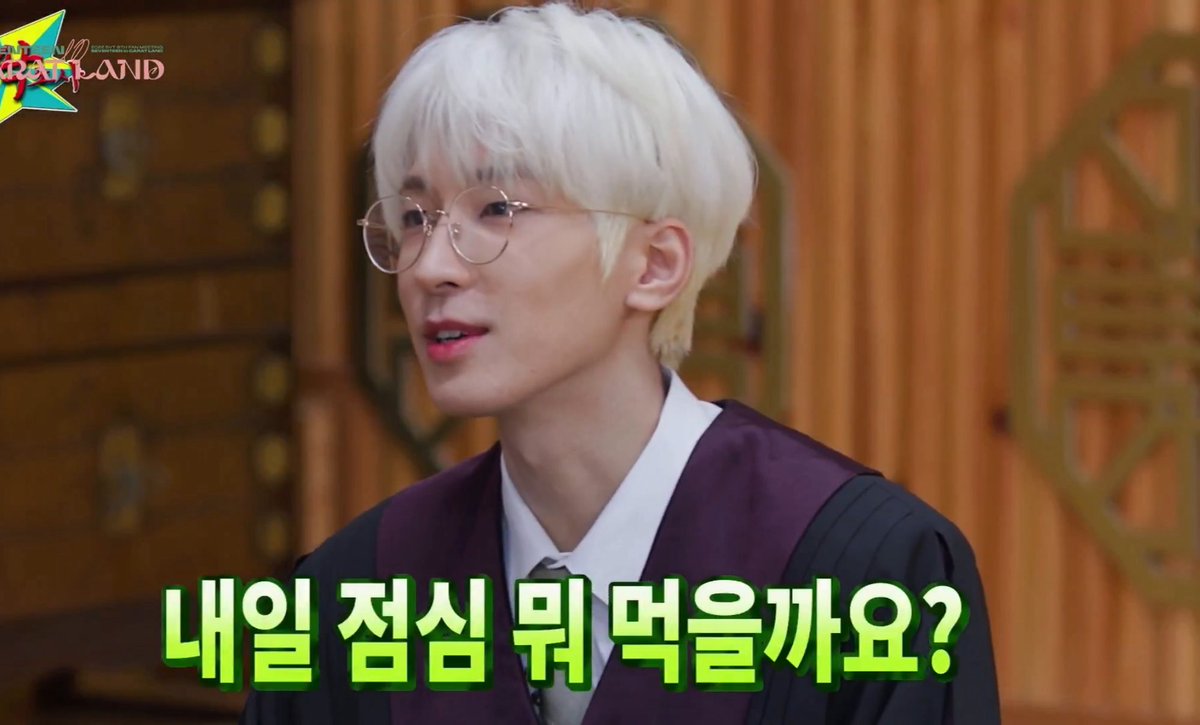 neonu960717's tweet image. 가르팡 지르팡씨
점심은 뭐 드셨나요 정답을 알려줘...