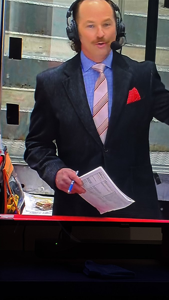 saskcoltsfan's tweet photo. @Avalanche is that a sandwich 😂 https://t.co/JD72xosgTn