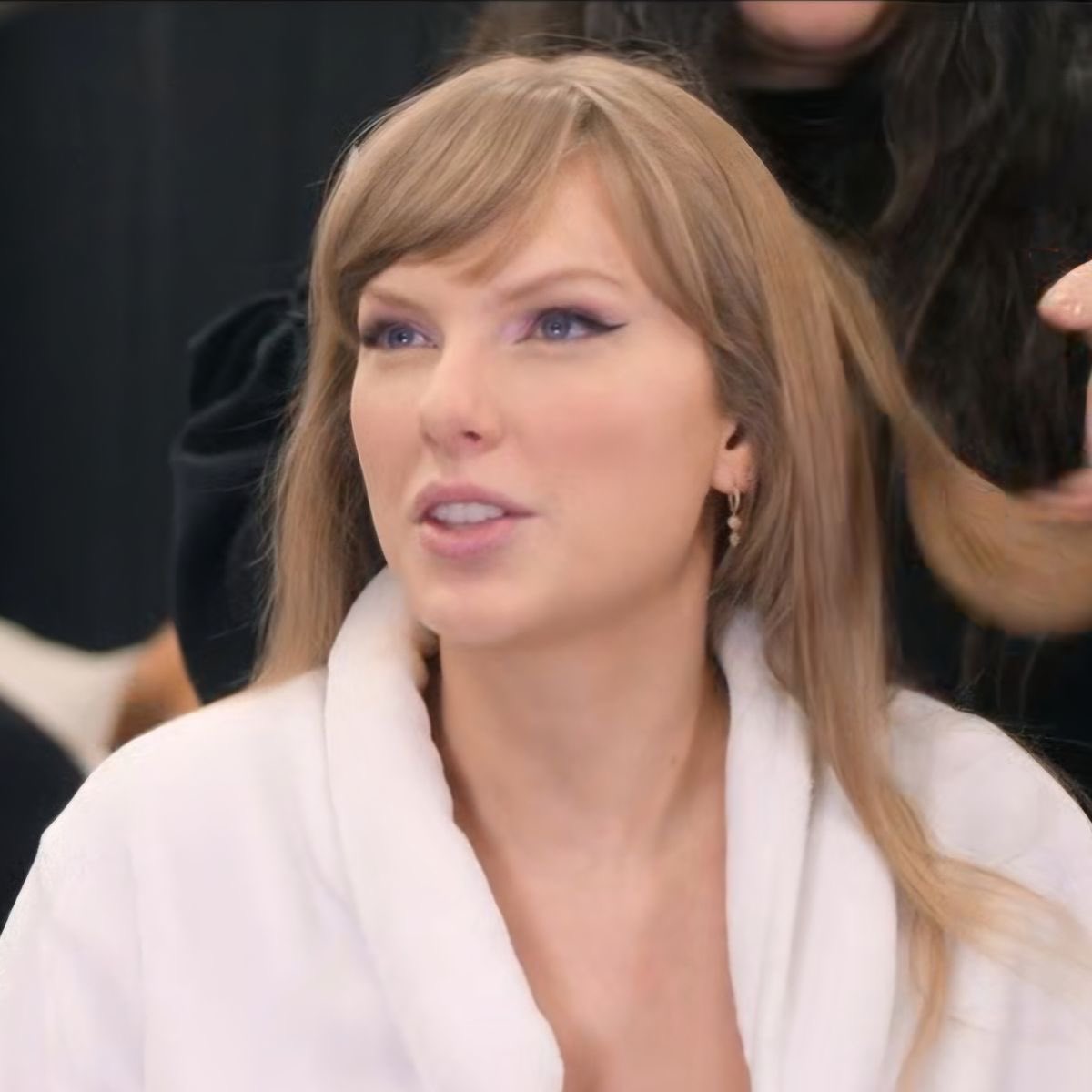 bjeweleed's tweet image. 