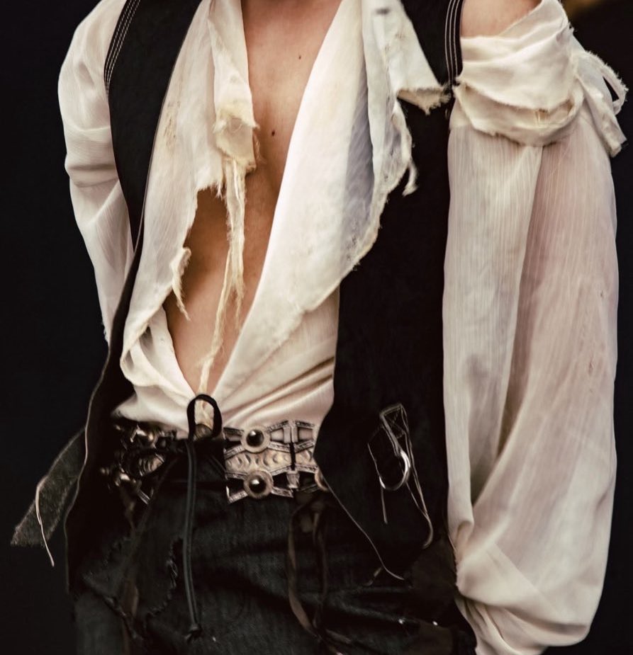 Outfits so ICONIC you can recognise him without even looking at him…